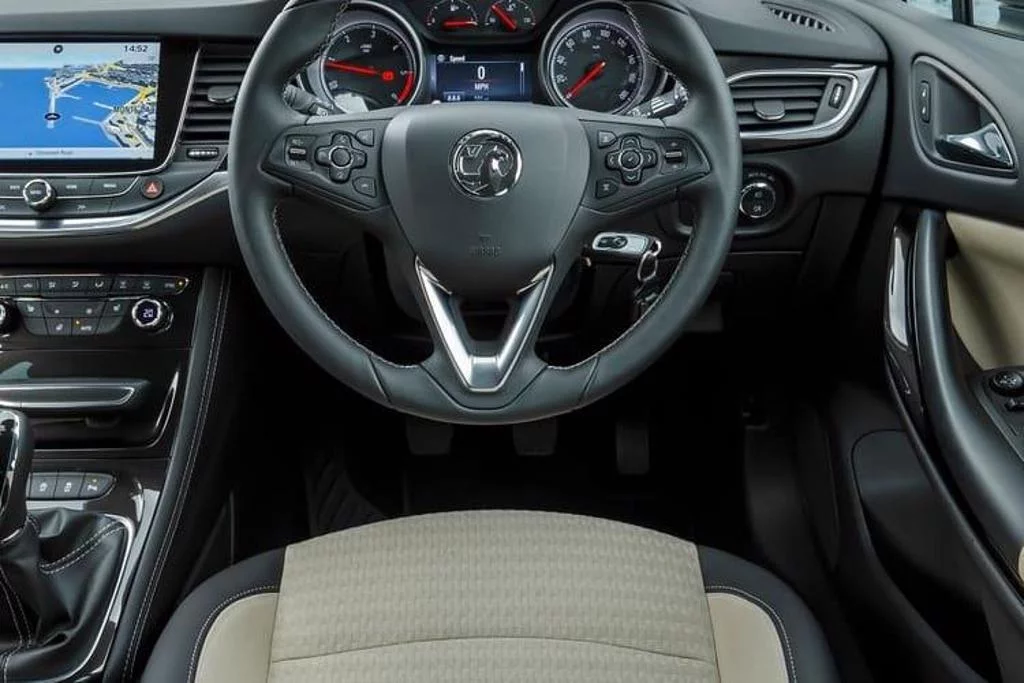 Vauxhall Astra 1.5 Turbo D SRi Nav 5dr