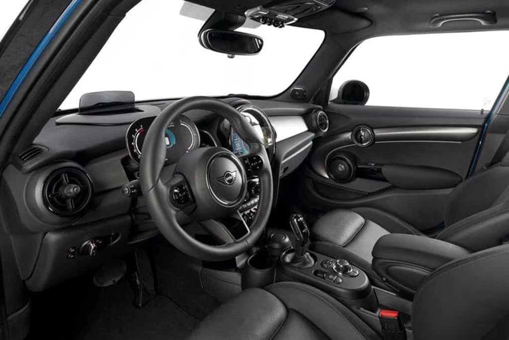 MINI Hatchback 1.5 Cooper Sport 5dr Comfort Pack